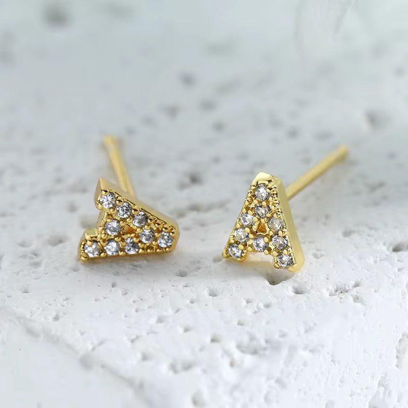 Initial Stud Oorbellen